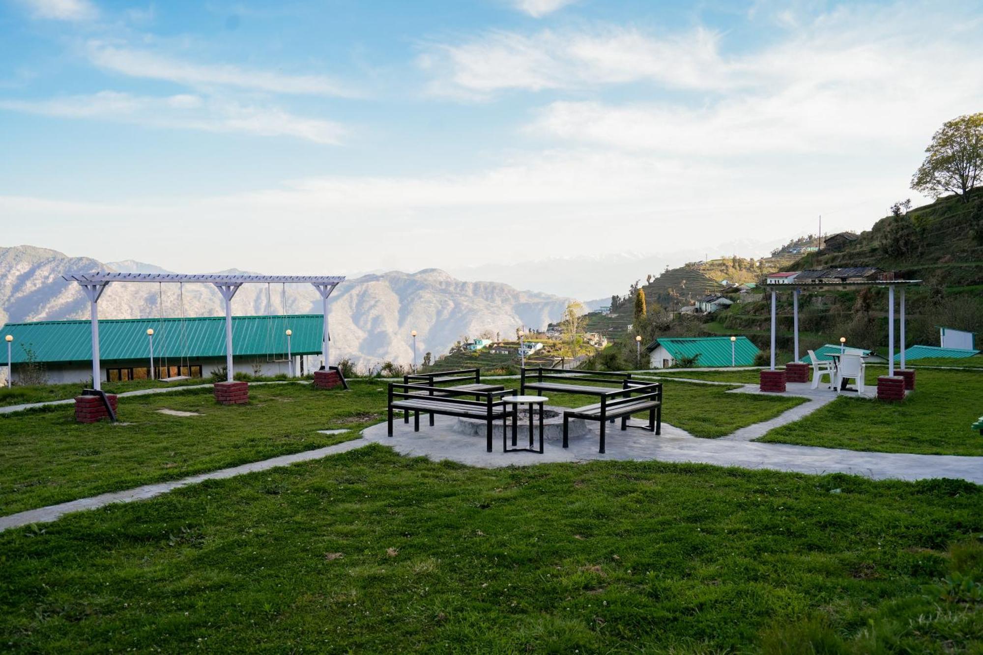 The Hillside Cottages Kanatal Exterior photo
