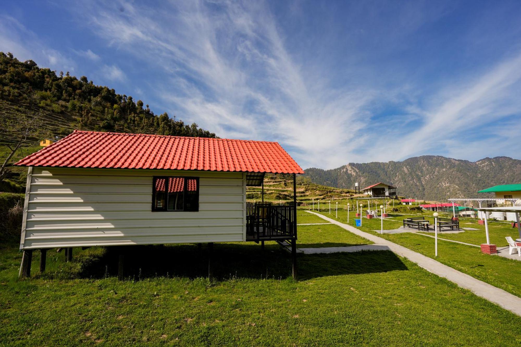 The Hillside Cottages Kanatal Exterior photo